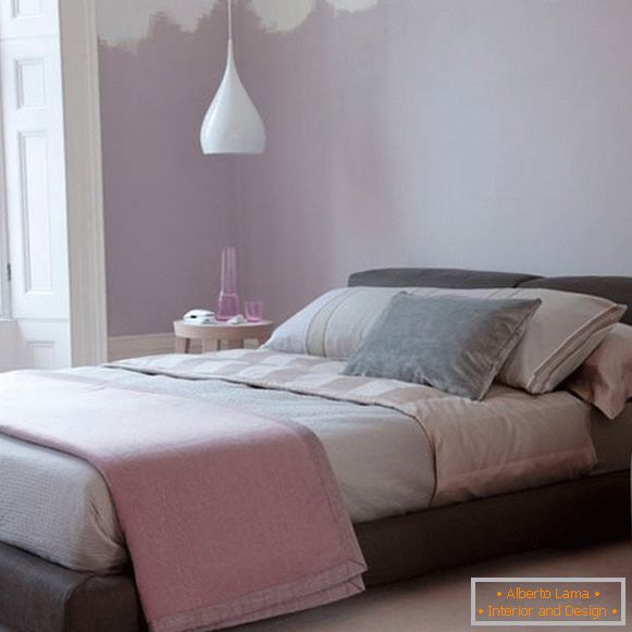 Pastelna ružičasta spavaća soba