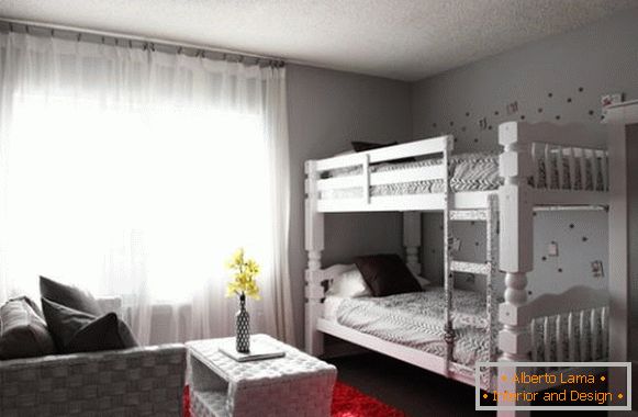Elegantna spavaća soba u bijeloj boji