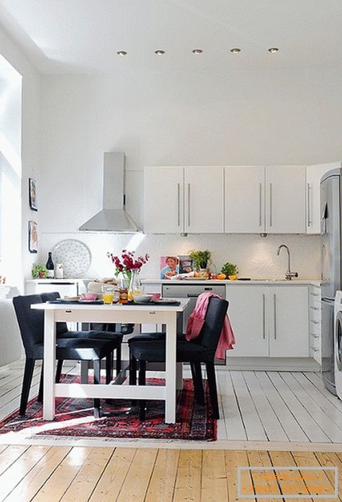 Kuhinja malog stana u Švedskoj