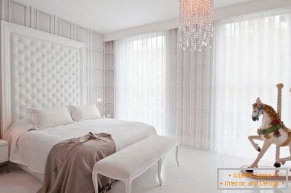 luksuzna fotografija bijele spavaće sobe