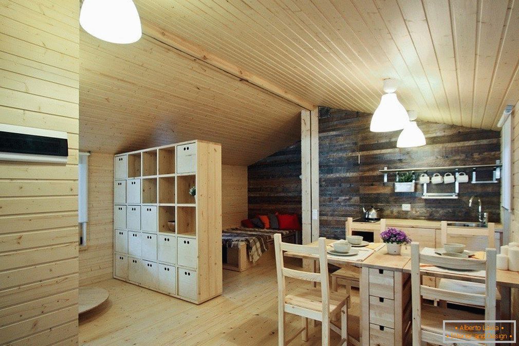 Drvena ladanjska kuća