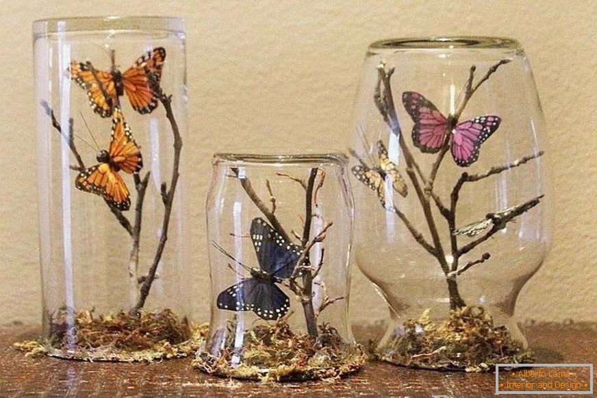 Vaze s leptirima