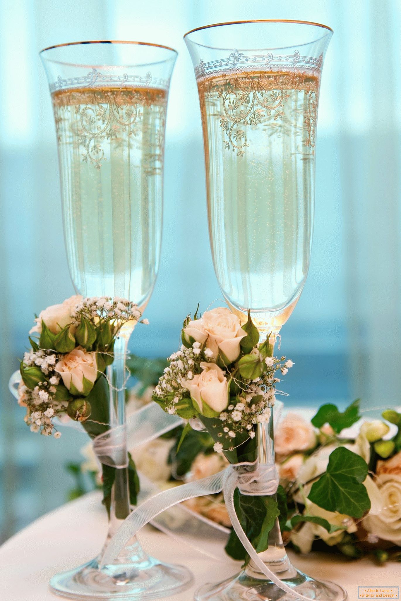 Vjenčane naočale s umjetnim cvjetovima