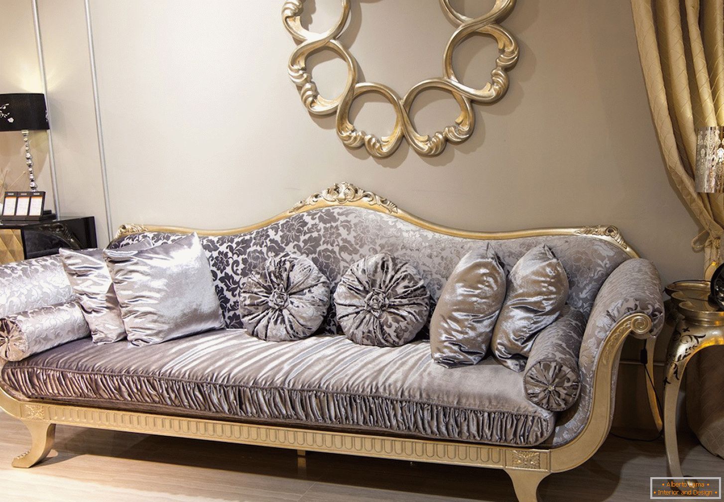 Sofa u stilu Art Deco