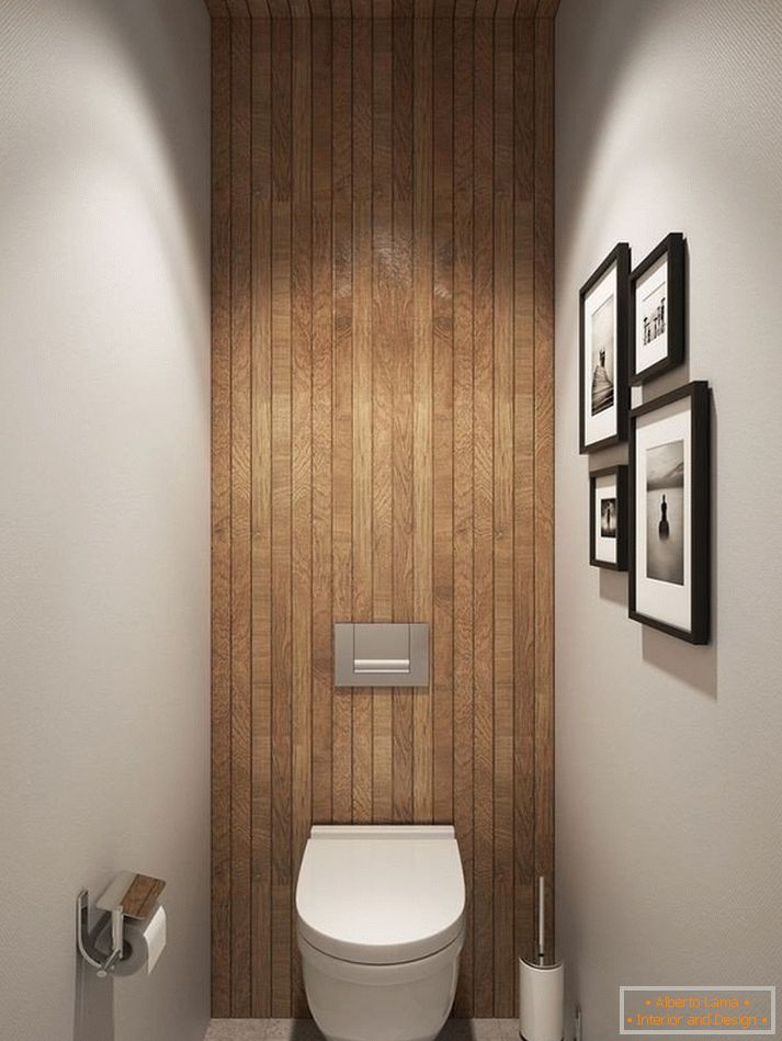 Kupaonica s drvenim stropom i zidom