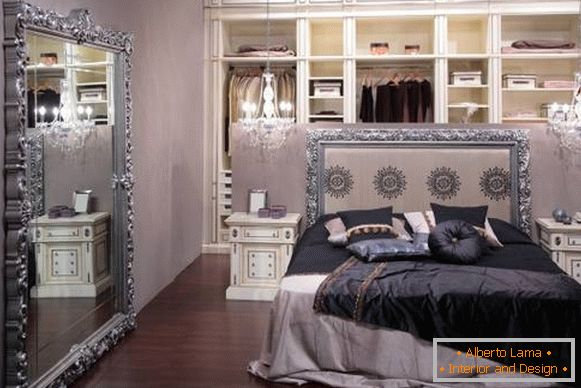 Interijer elegantne spavaće sobe s garderobom