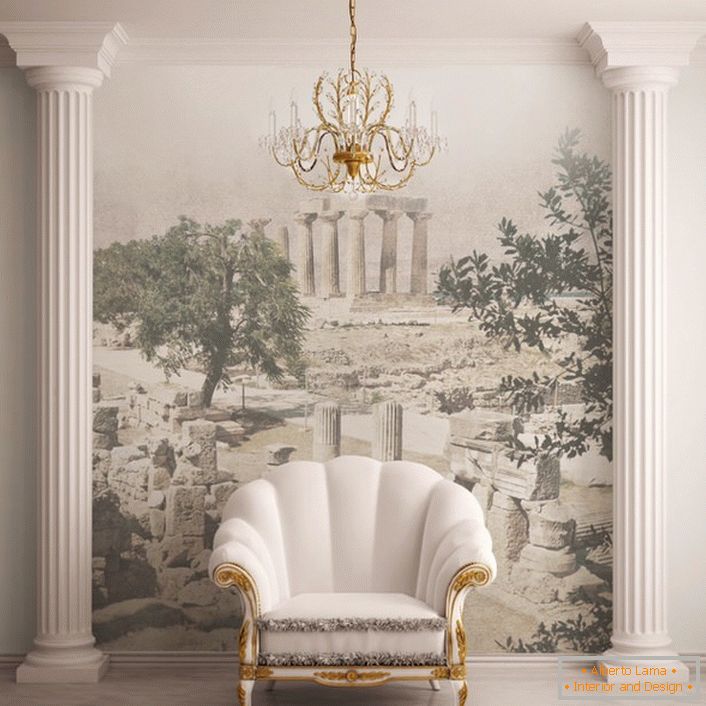 Dekorativni stupovi služe kao izuzetan ukras dnevne sobe, ukrašene baroknim stilom.