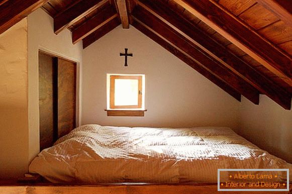 Spavaća soba male kućice Innermost House u sjevernoj Kaliforniji