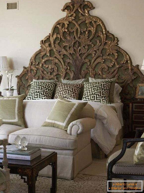 Moderni indijski stil u unutrašnjosti spavaće sobe