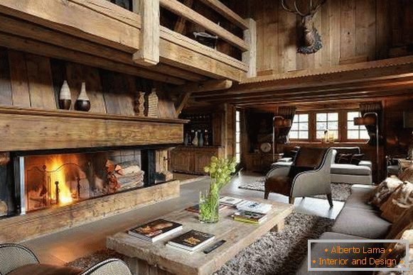 Luksuzna dorada drvene kuće u duhu planine