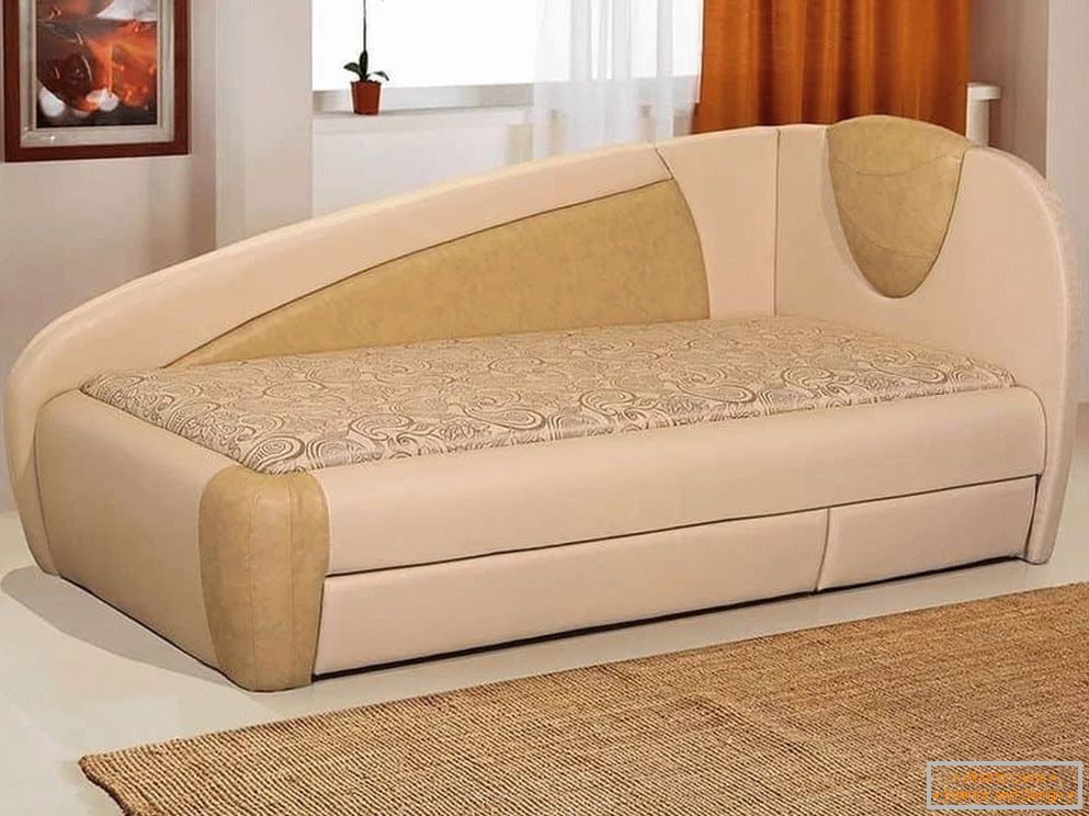Sofa krevet u laganoj koži