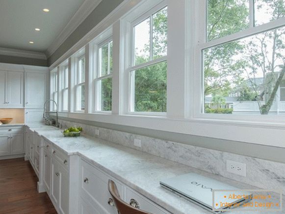 Izrada prozora u privatnoj kući - kuhinjska fotografija
