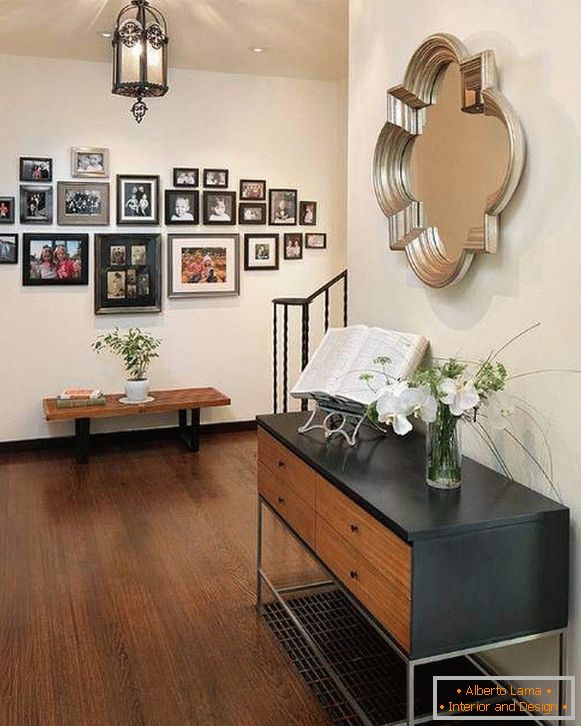 Kako lijepo objesiti fotografije na zidu - fotografije hodnika