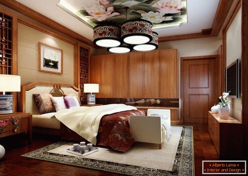 Luksuzni strop u orijentalnom stilu