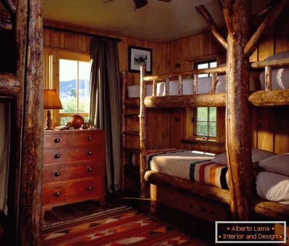 Krevet na kat u rustikalnom stilu