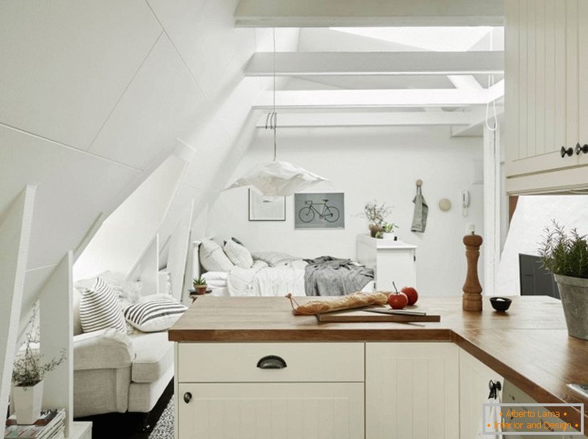 Nestandardno spajanje spavaće sobe s kuhinjom u Švedskoj
