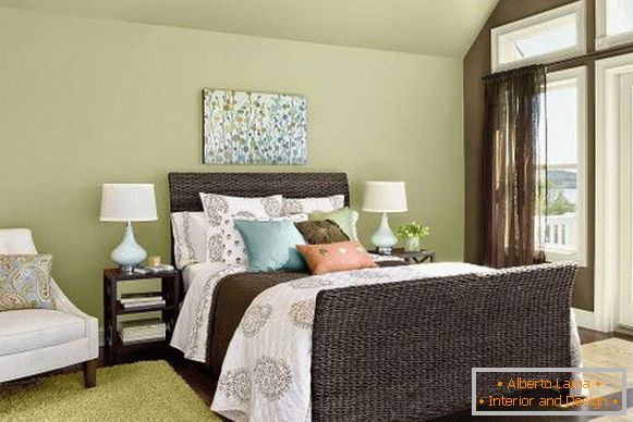 Izradite spavaću sobu u tropskom stilu - zelenu pozadinu