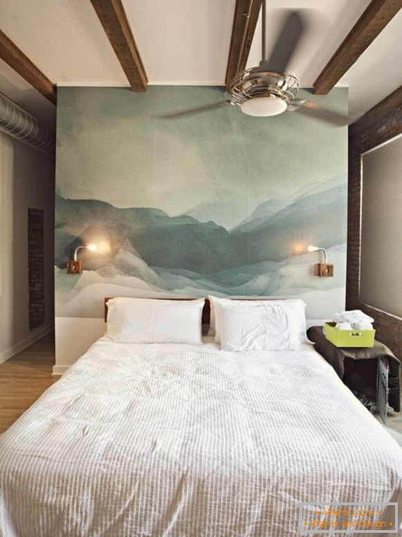 Dizajn spavaće sobe u potkrovlju s fotografskim pozadinama