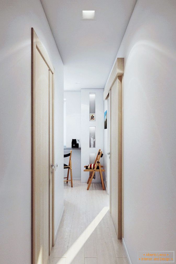Koridor malog studio apartmana u Rusiji