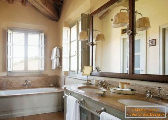 Ugodna kupaonica u stilu Provence
