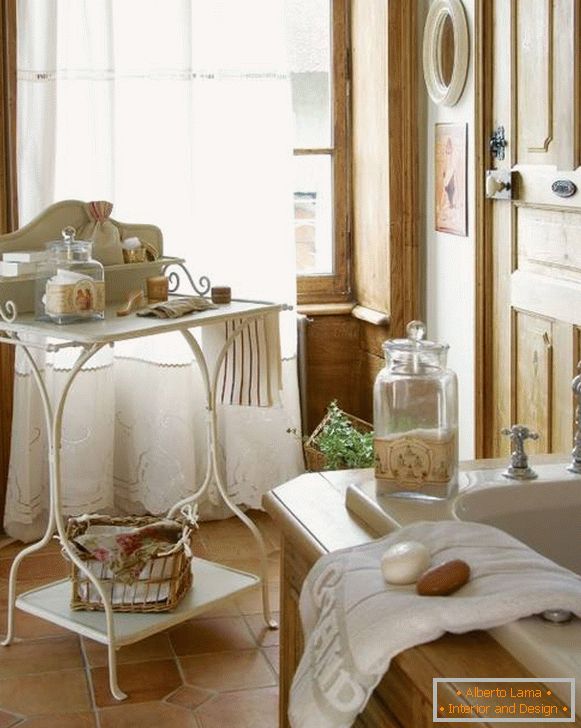 Dekor i pribor za kupaonicu u stilu Provence