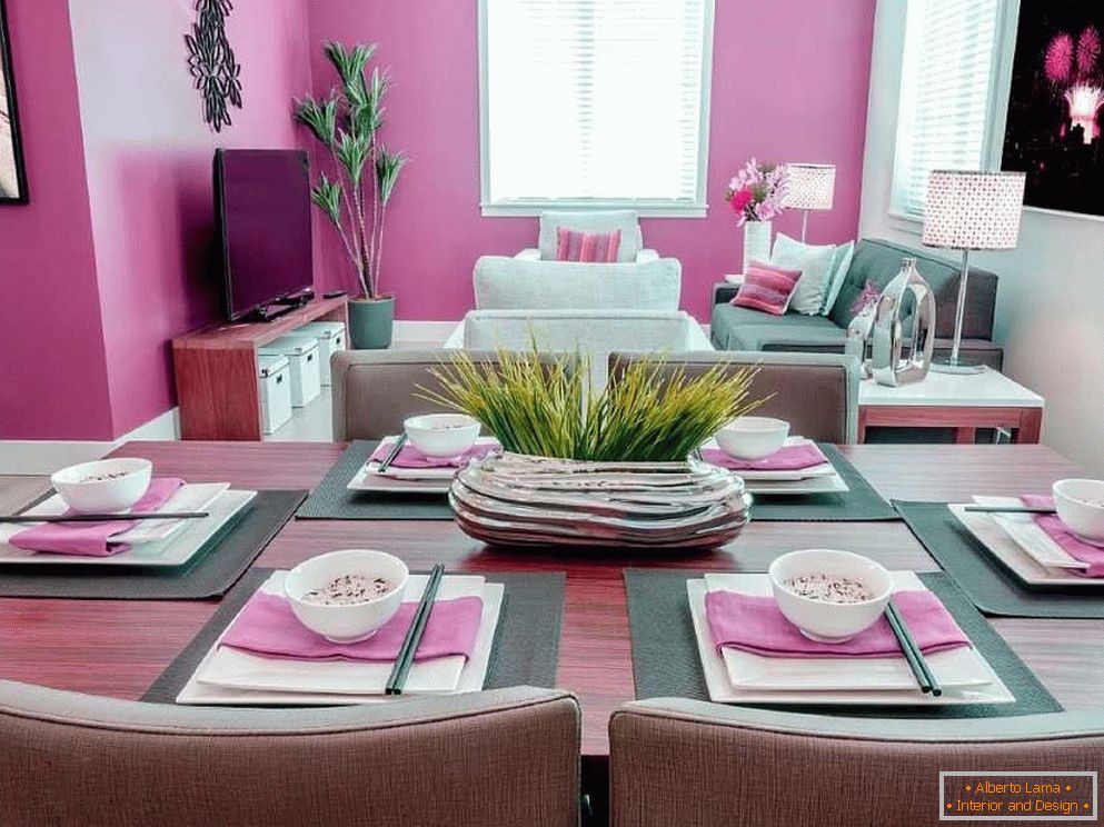 Sivo-ružičasta dnevna soba