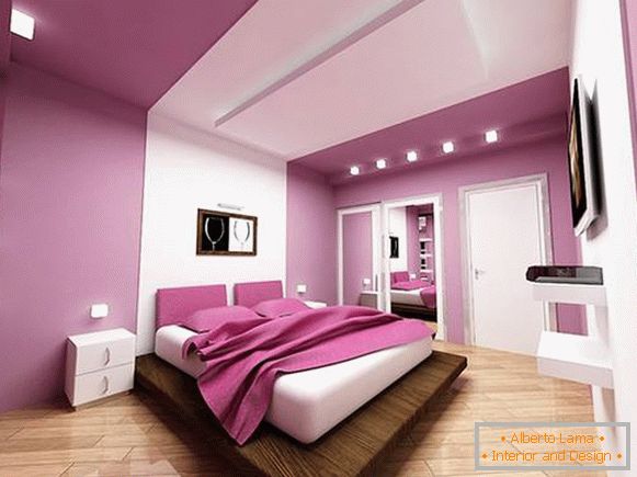 Moderna spavaća soba u svijetlim crvenim bojama