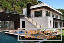 Moderna arhitektura: Šarmantna privatna kuća na mediteranskoj obali u Španjolskoj