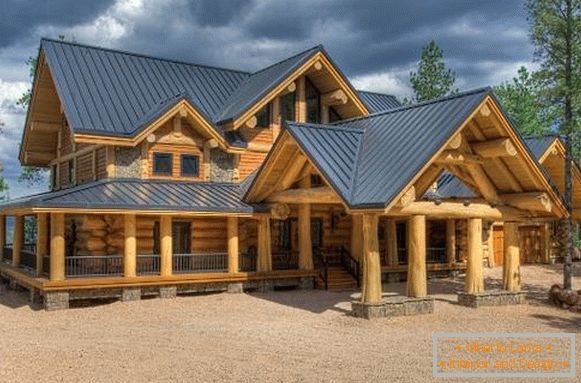 Lijepa fasada drvene kuće - fotografije privatnih kuća 2016