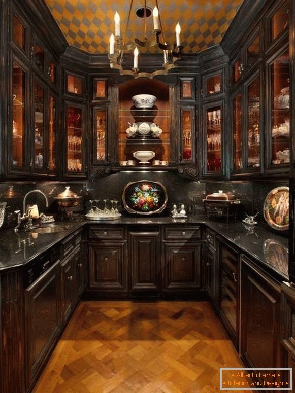 Dekorativni elementi za interijer kuhinje u klasičnom stilu