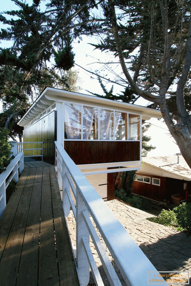 Moderna kuća s terasom