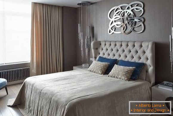Unutarnje uređenje spavaće sobe u modernom stilu s dodirom luksuza