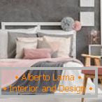Sivi zidovi i ružičasti tekstili u spavaćoj sobi