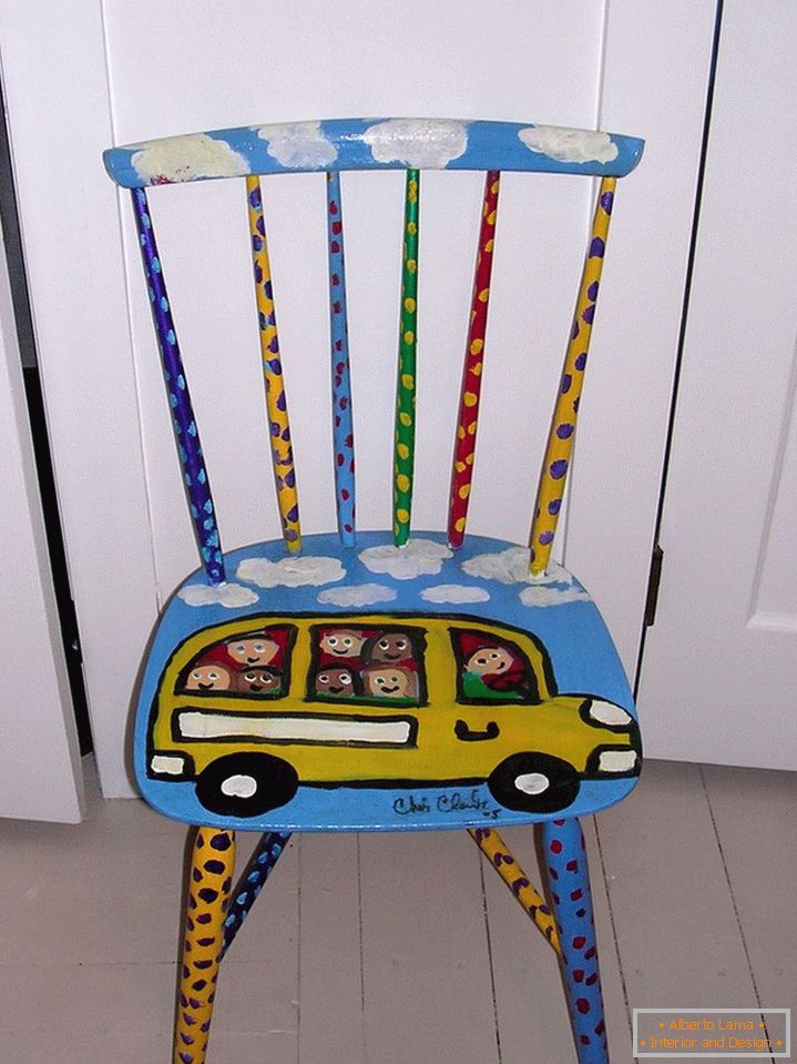 Šarena stolica s uzorkom