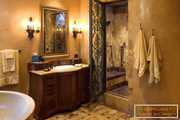 Prekrasna venecijanska štukatura u kupaonici fotografija