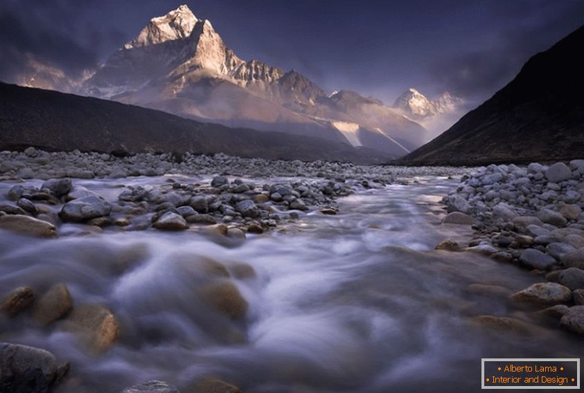 Planinska rijeka Nepala