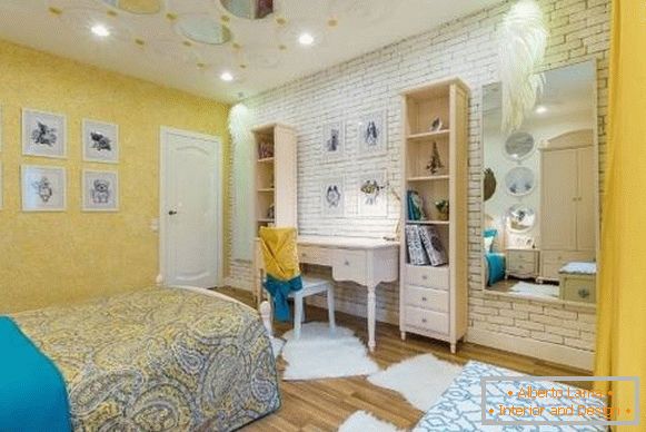 Žuta tekućina pozadina - dizajn spavaće sobe