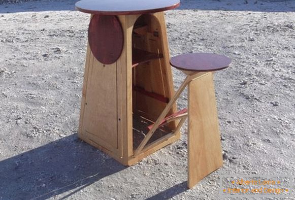 Modularni sklopivi stol s sjedalima
