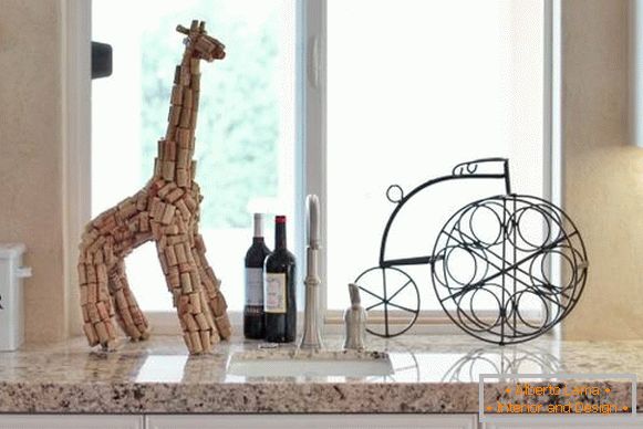 Žirafa iz vina