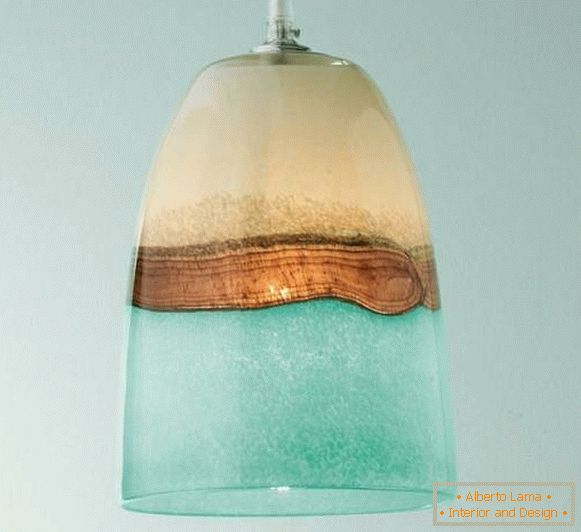 Prekrasna i neobična stropna svjetiljka