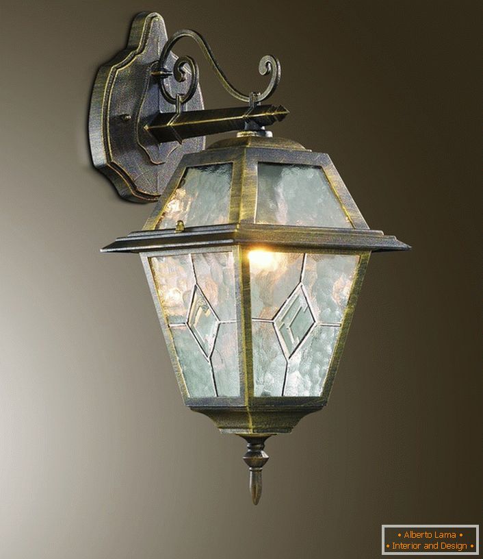 Art Deco svjetiljka