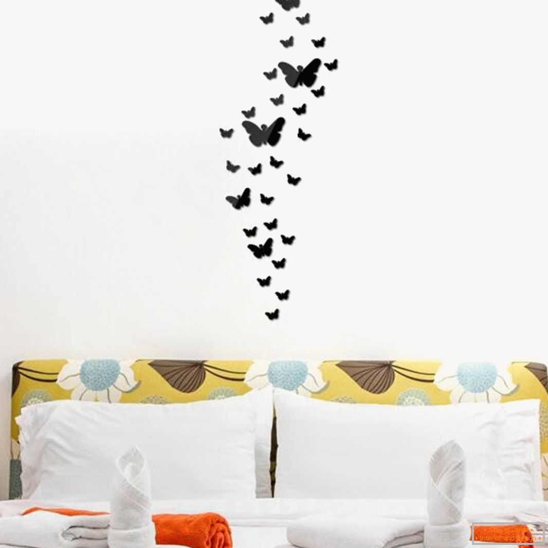 Leptiri od vinilnog filma preko kreveta