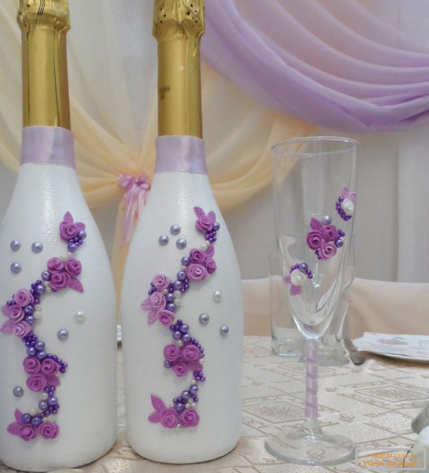 Cvijeće od polimerne gline на свадебных бутылках