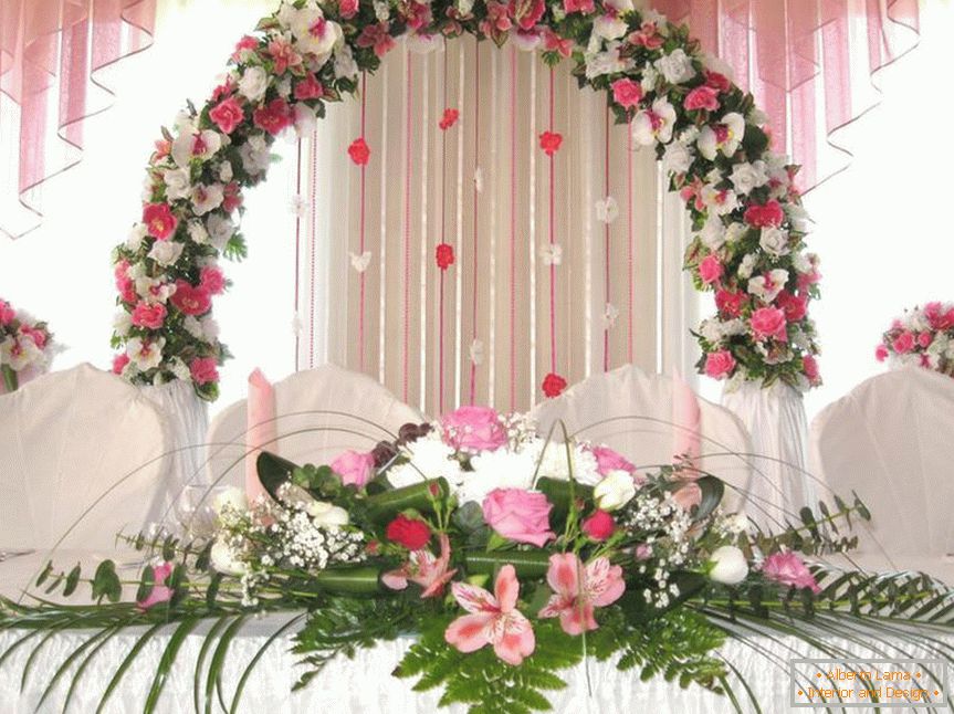 Vjenčani luk cvijeća