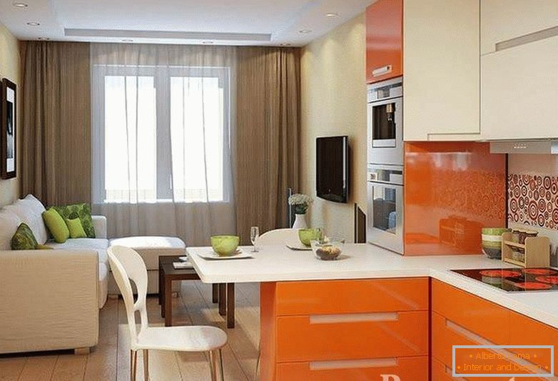 Narančasta boja u unutrašnjosti kuhinje