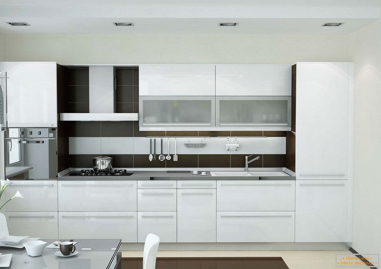 Bijela kuhinja za 15 m²