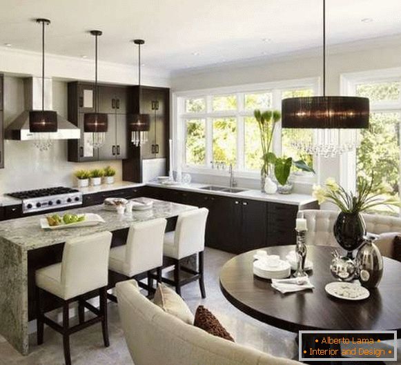 Kuhinja dizajn blagovaonica dnevni boravak u privatnoj kući u stilu luksuza
