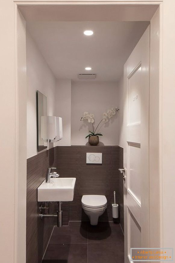 Pločica u maloj sobi za dizajn WC-a 2