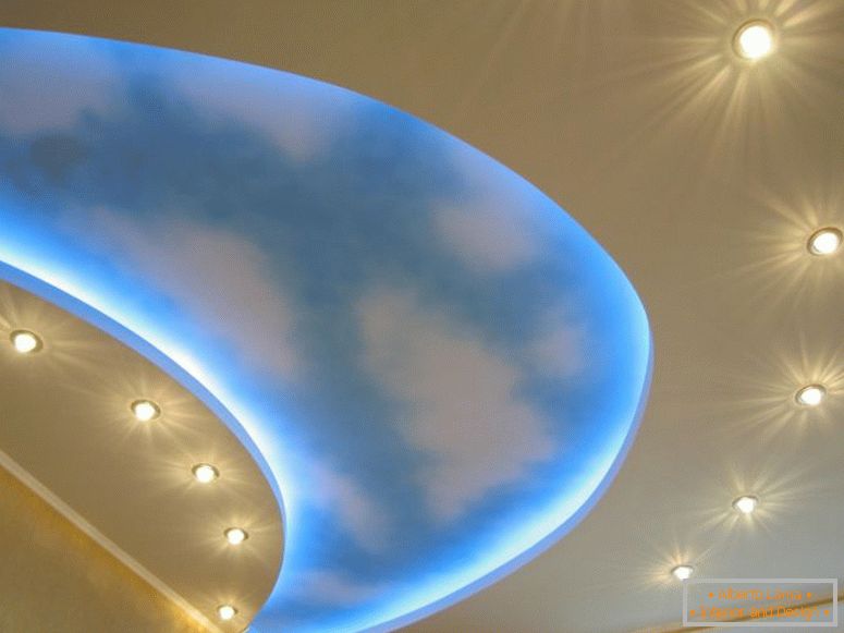 Dizajn stropova od gipsanih ploča - 140 fotografija ideja