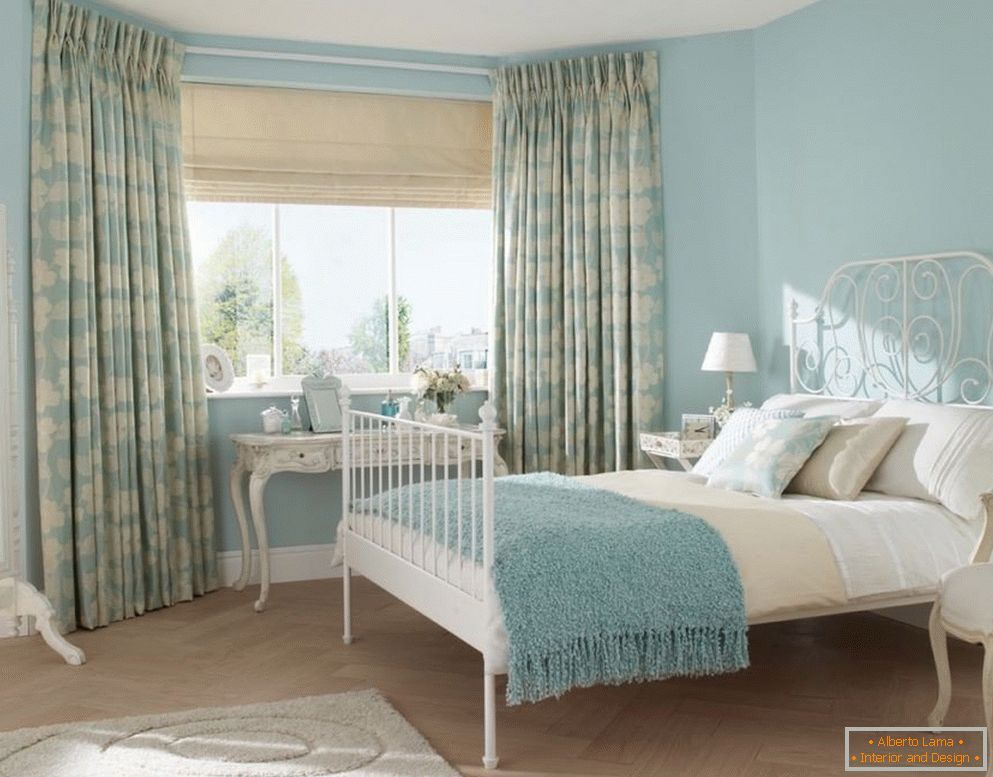 Zavjese za dizajn spavaće sobe u plavoj boji